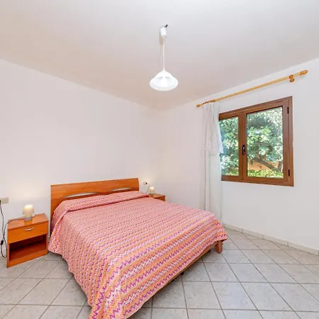 Residenziale Trilocale 6 Posti Letto Via Sardegna Appartamento San Teodoro (Sardinia)
