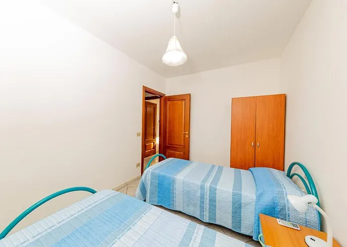 Residenziale Trilocale 4 Posti Letto Via Sardegna דירה *